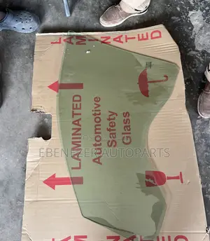 Mitsubishi Equinox Door Glass