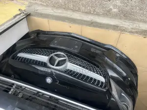 Mercedes Benz CLA 250 Front Cut