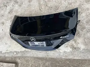 Mercedes Benz CLA 250 Boot