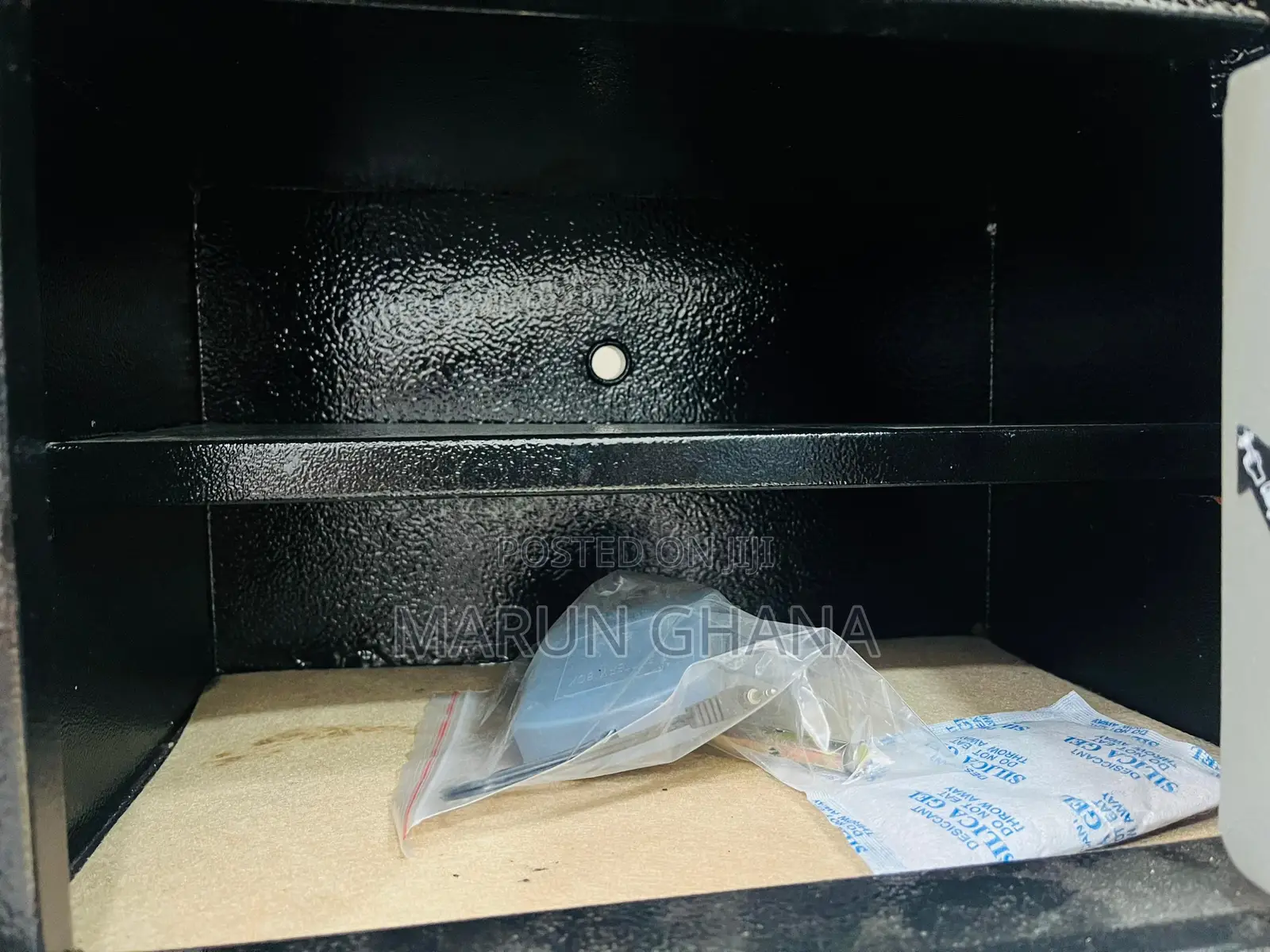 Fireproof Jewelry/Money Safe Locker Box 33kg With Alarm