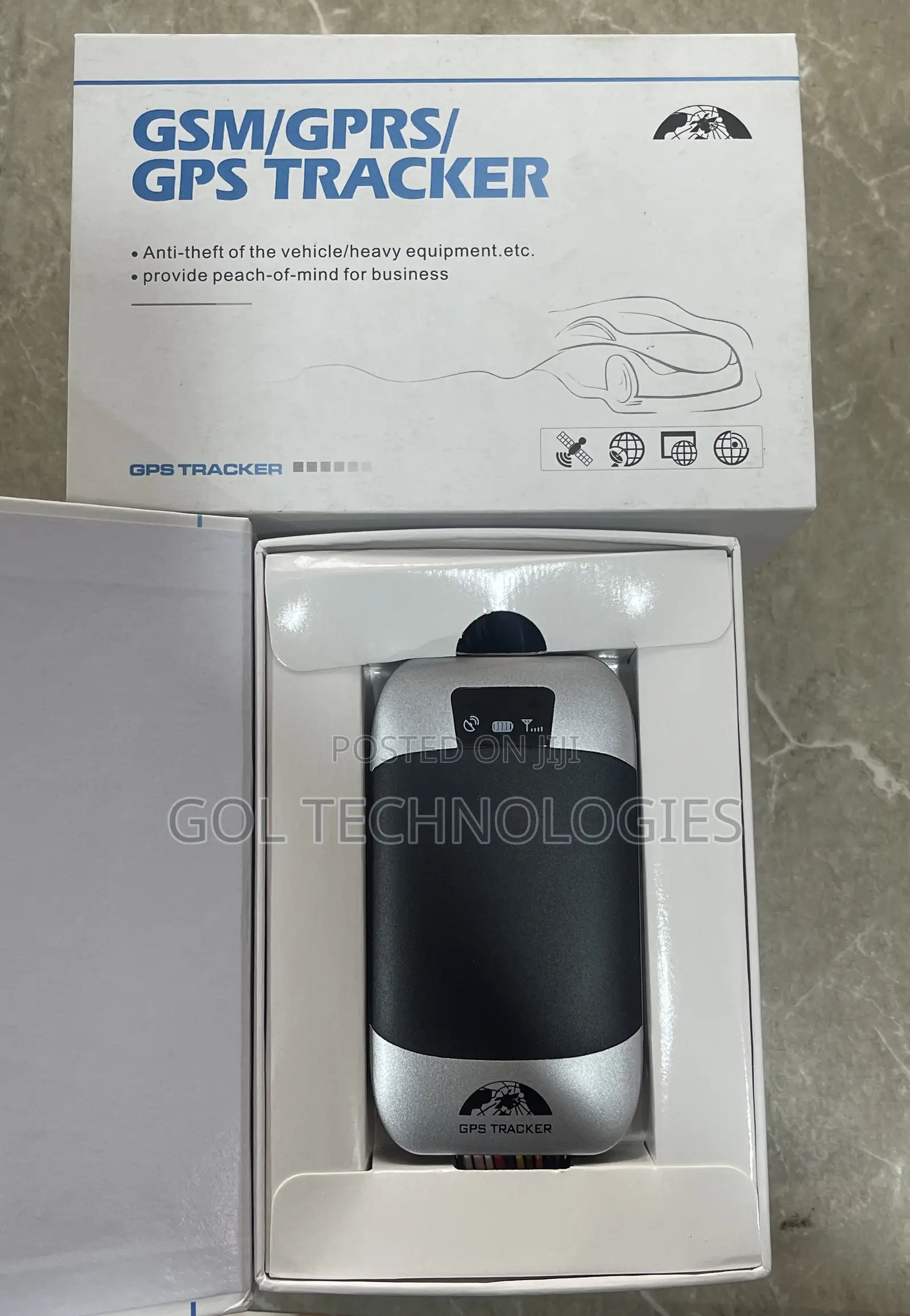 GPS Tracker Car Tracker / Tracking Device