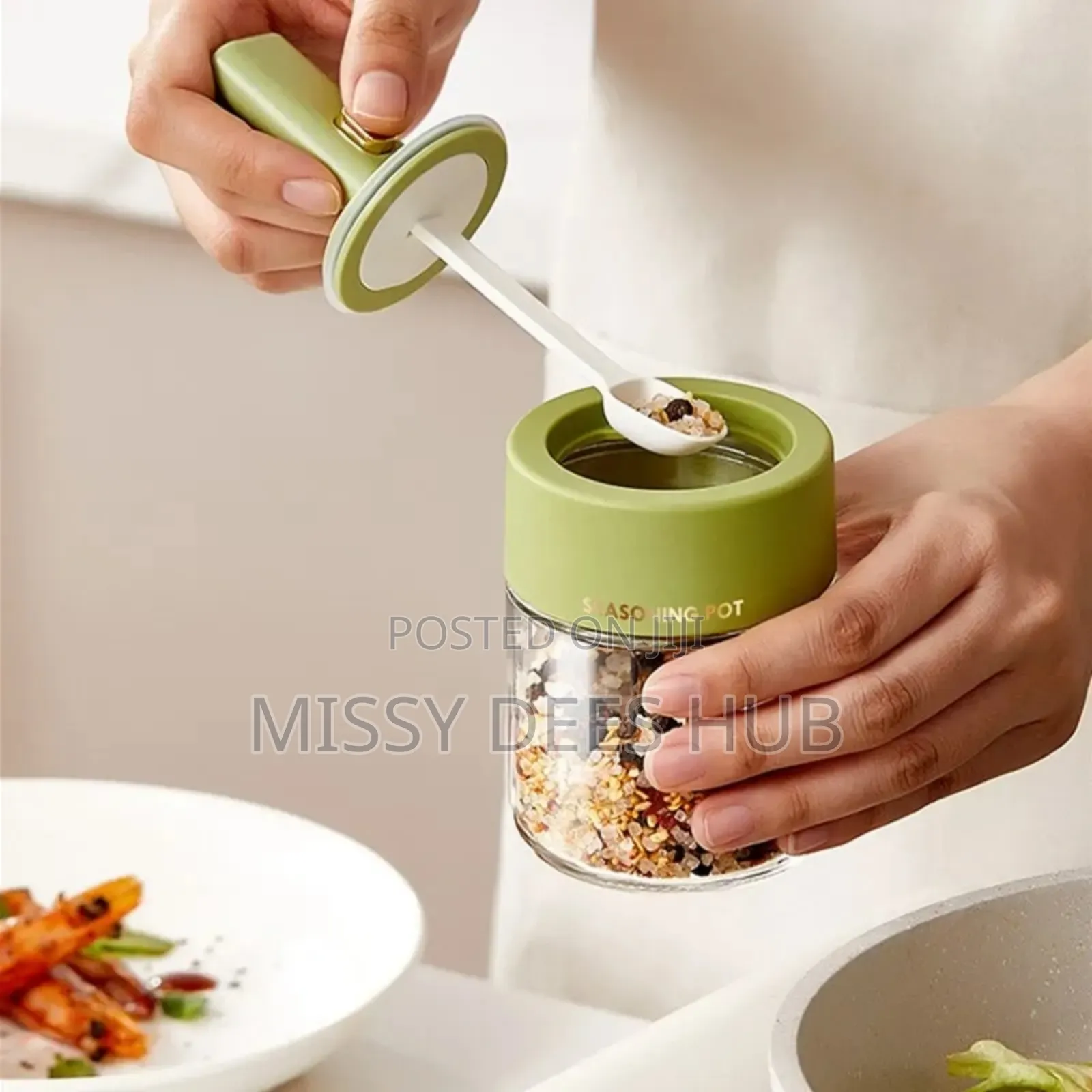 Seasoning Pot