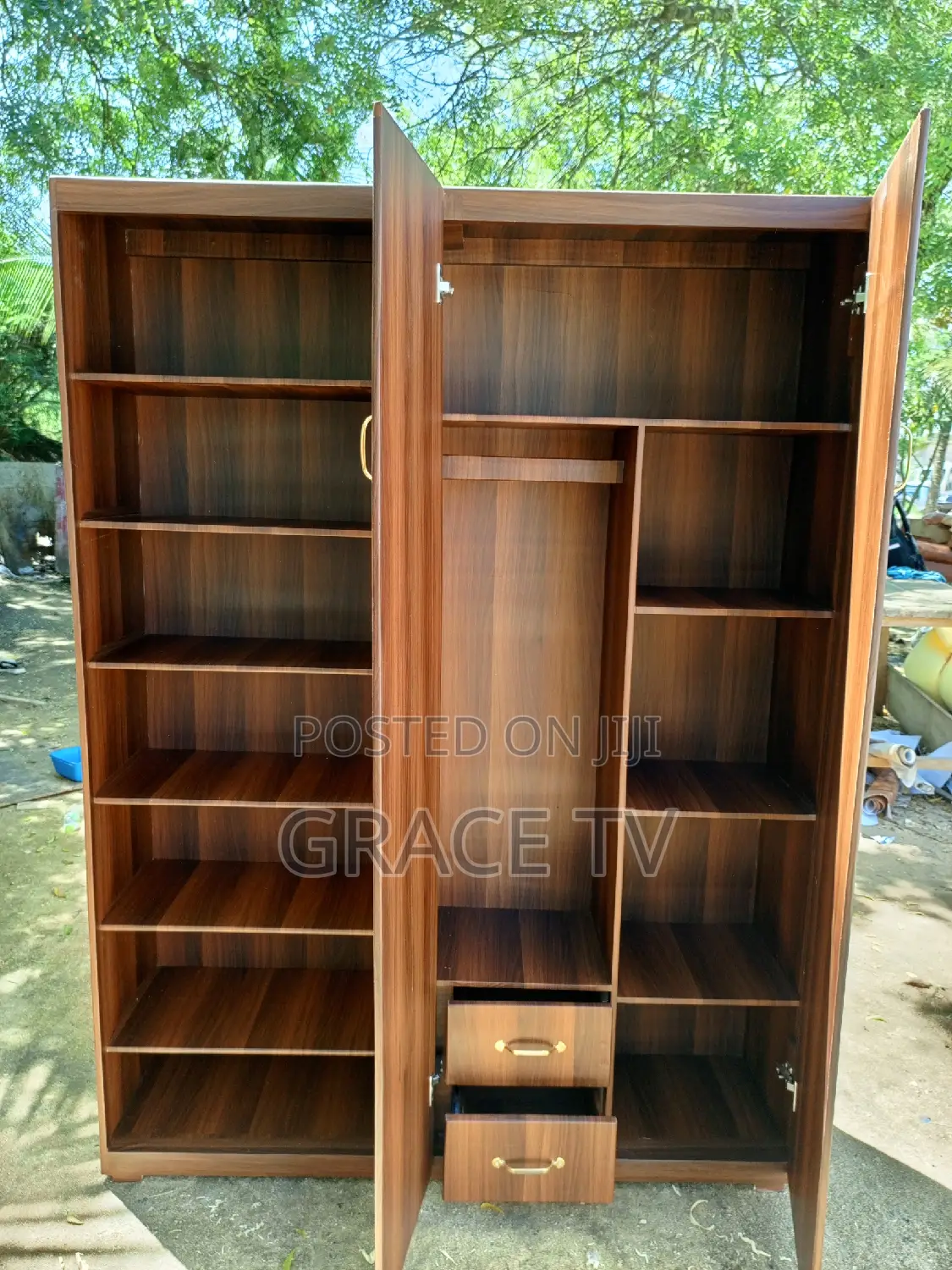 Quality Shoes and Bag's Rack