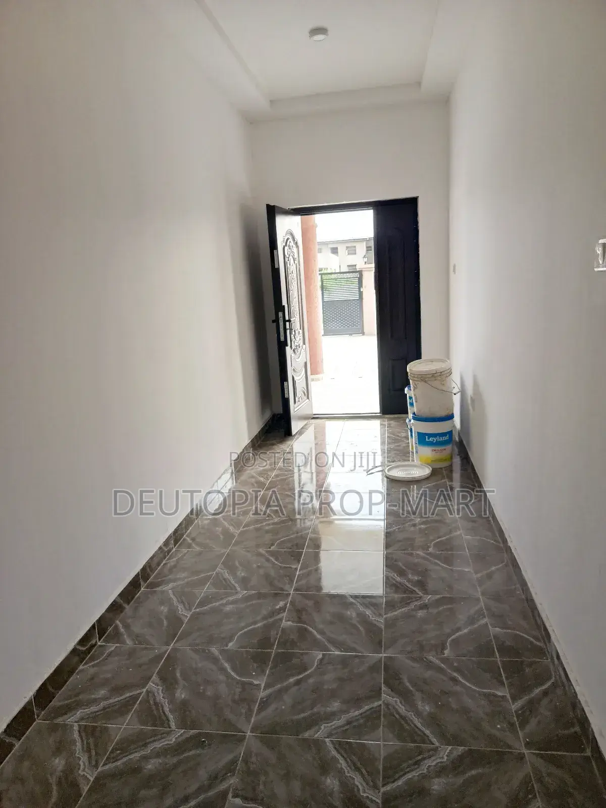 2bdrm Apartment in The Greens, Tema Metropolitan for rent