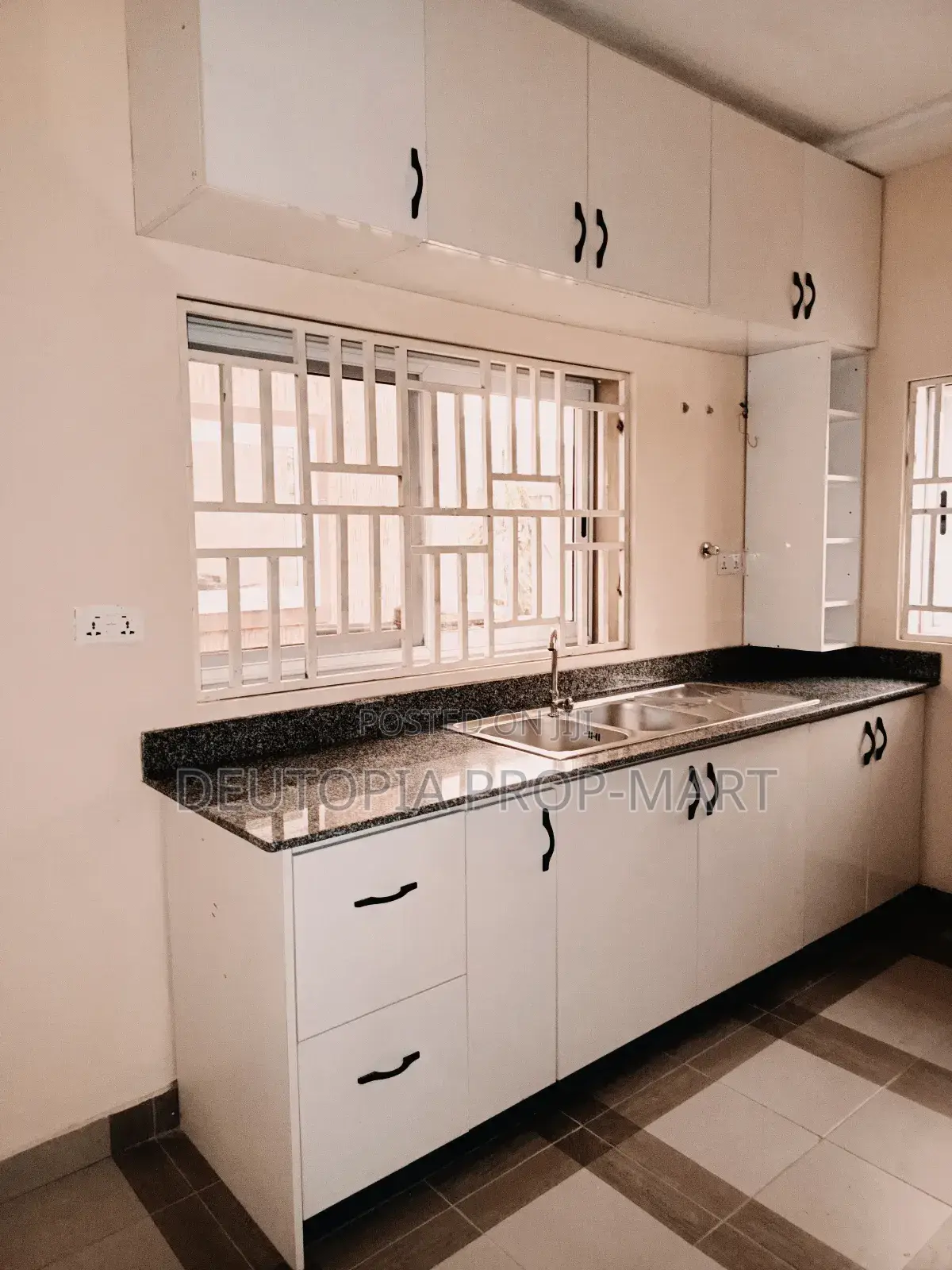 2bdrm Apartment in The Greens, Tema Metropolitan for rent