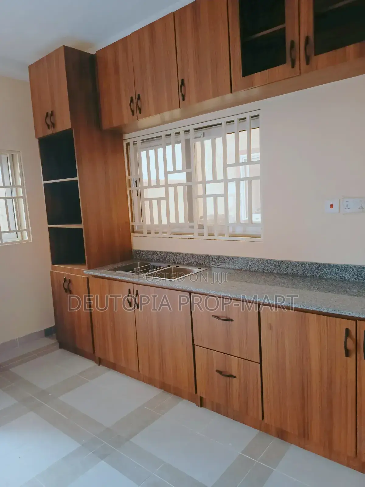 2bdrm Apartment in The Greens, Tema Metropolitan for rent