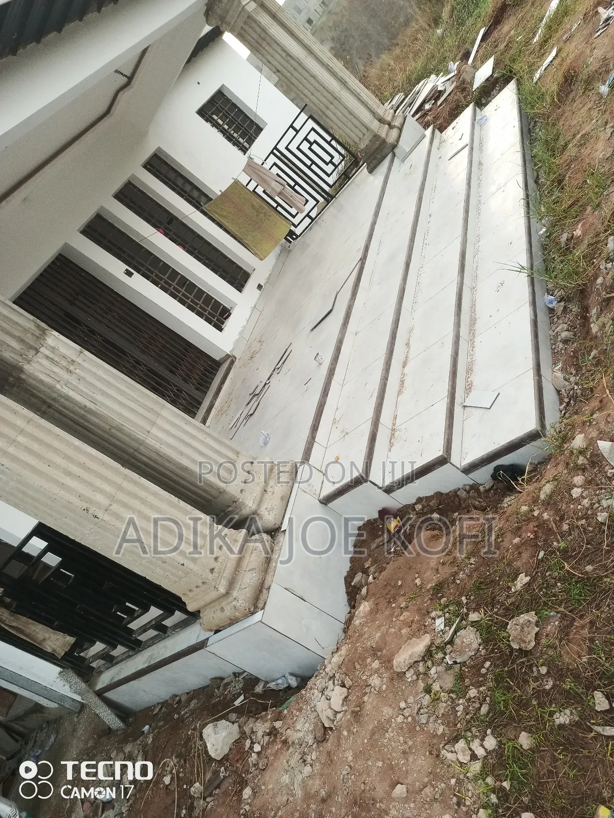 Tilling Spacial by Joefel Construction Decor