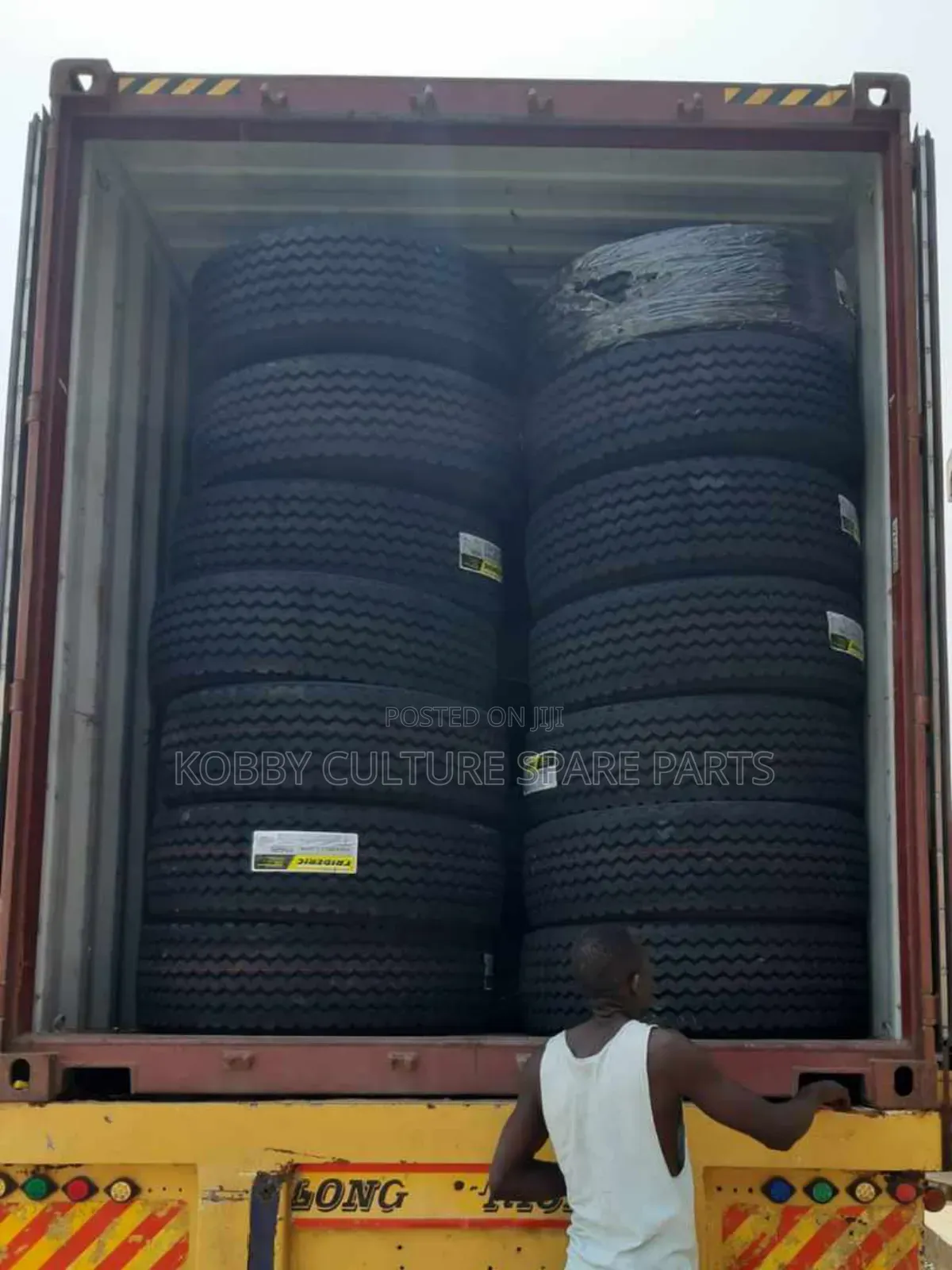 Original Truck Tyres Available for All Cars