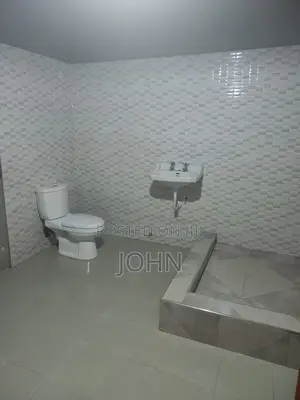 5bdrm House in Survivorestates, Old Barrier for sale