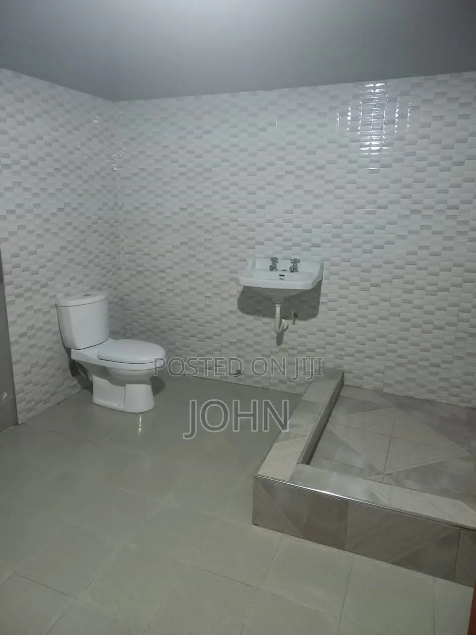 5bdrm House in Survivorestates, Old Barrier for sale