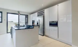 4bdrm Penthouse in Airport Residential for sale