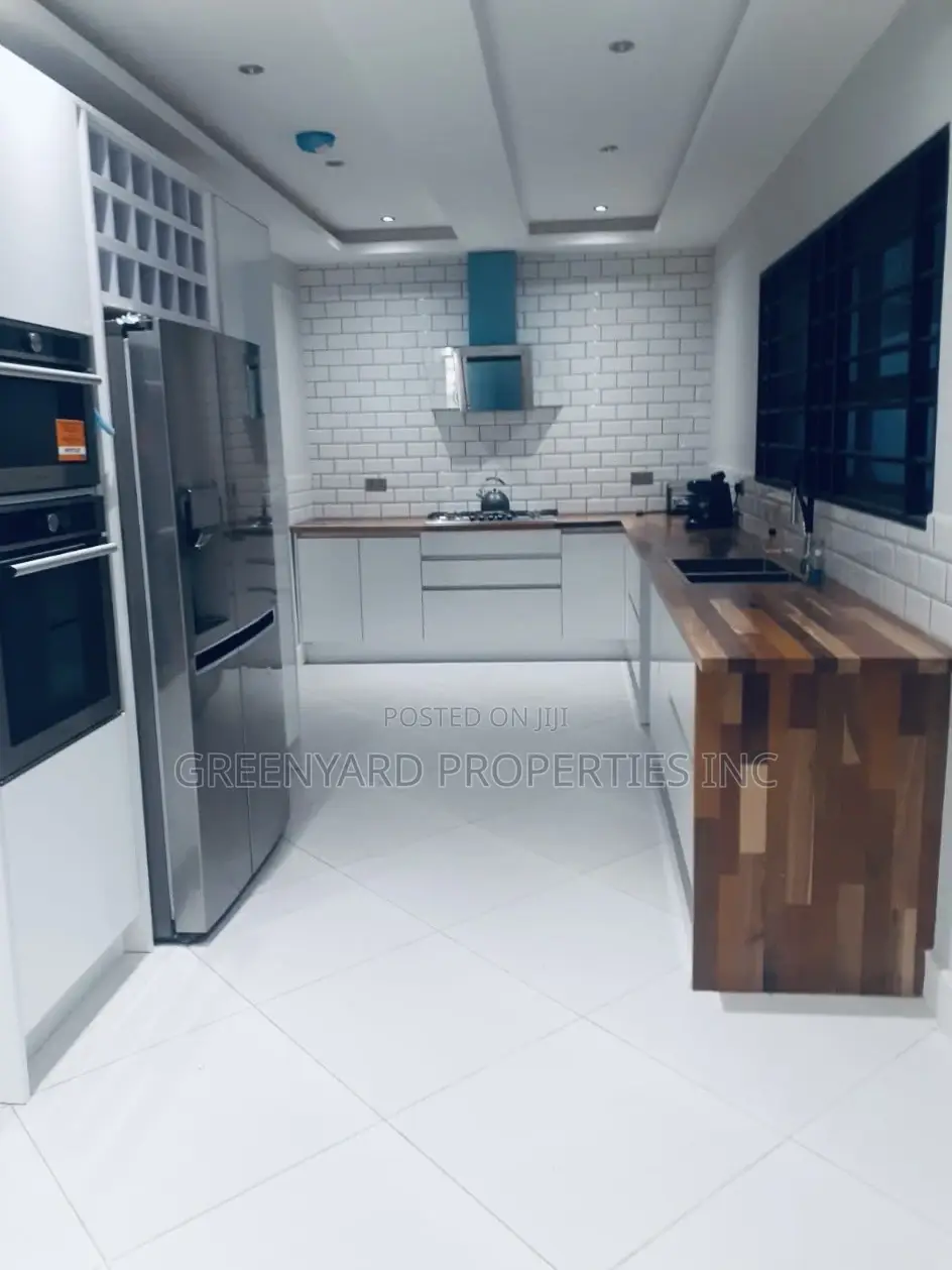 4bdrm Penthouse in Airport Residential for sale