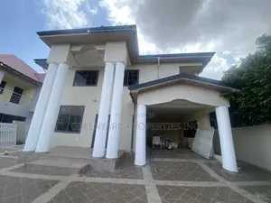 4 Rooms All Ensuite House/Office Space for Rent