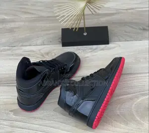 Nike Air Jordan Retro 1OG Patent