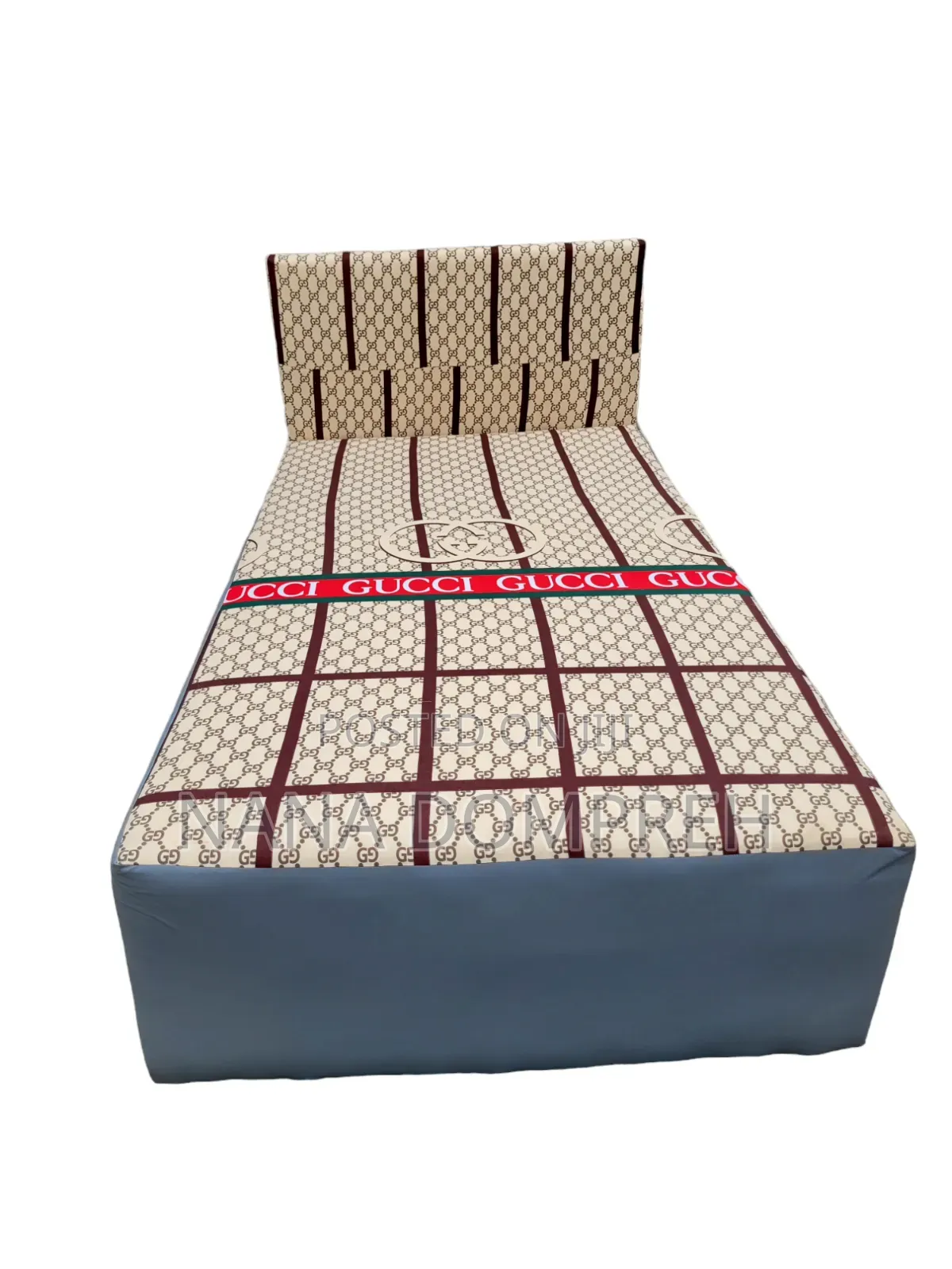 Inbuilt One and a Half Bed