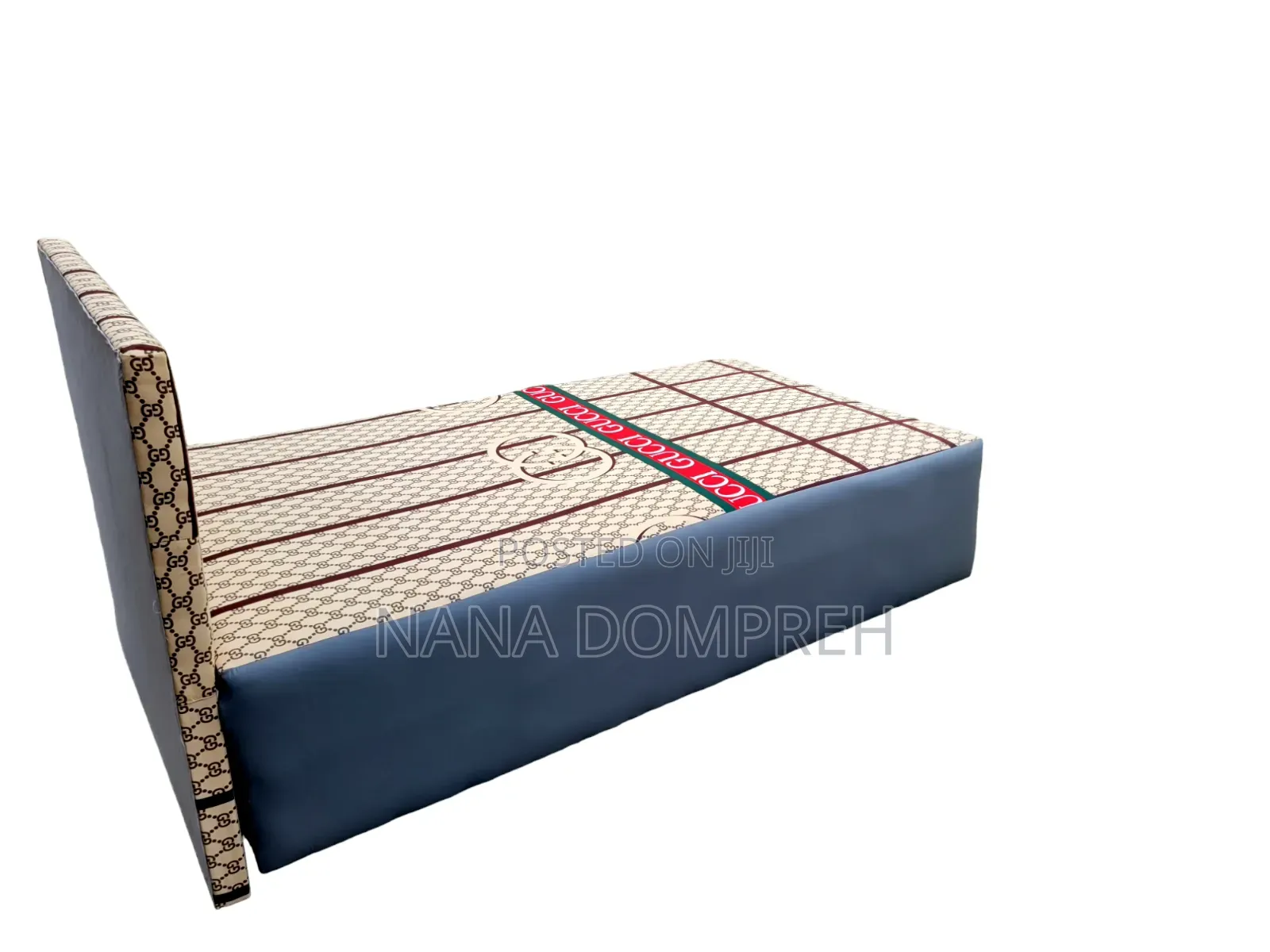 Inbuilt One and a Half Bed