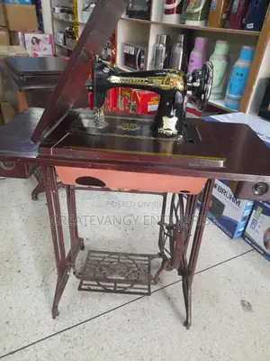 Brandnew Butterfly 3drawer Foot Machine