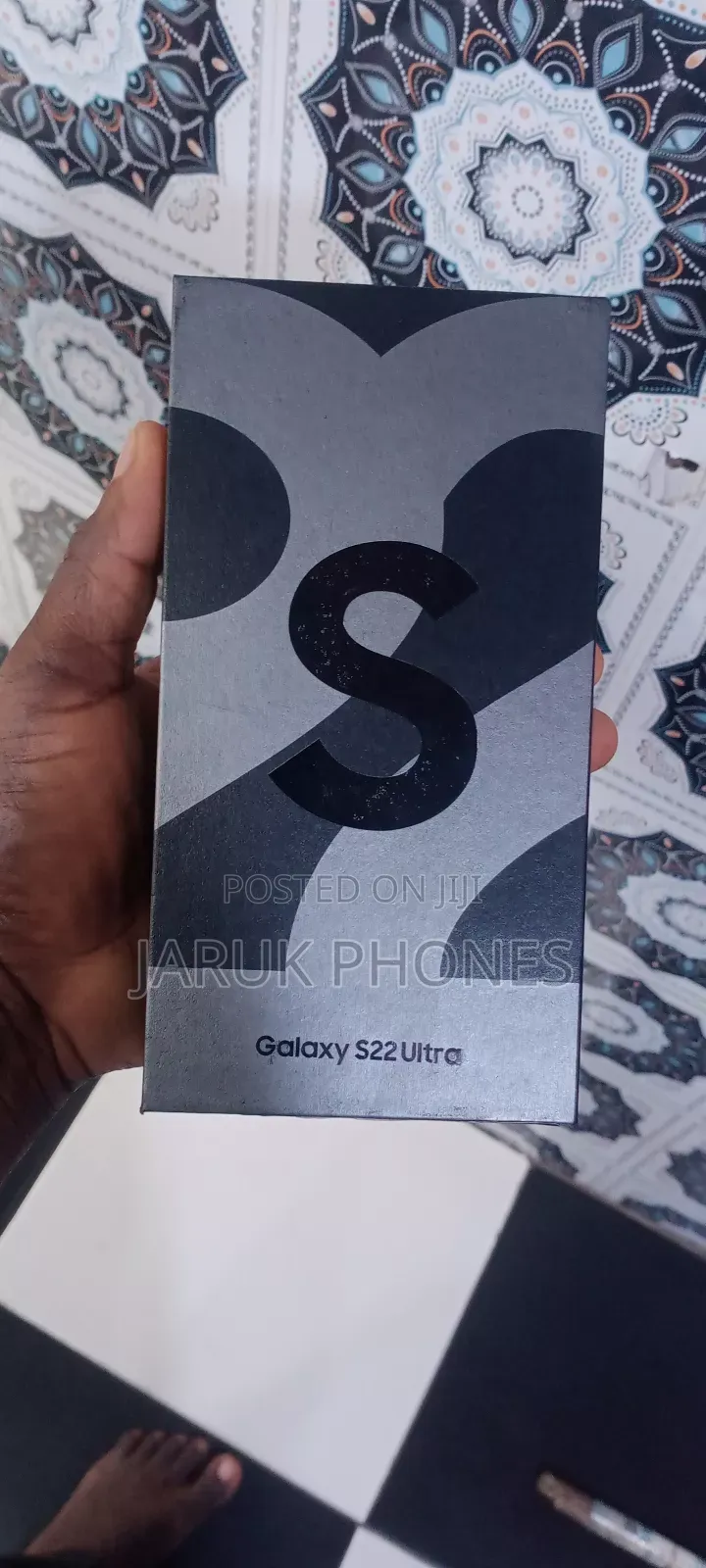 New Samsung Galaxy S22 Ultra 256 GB Black