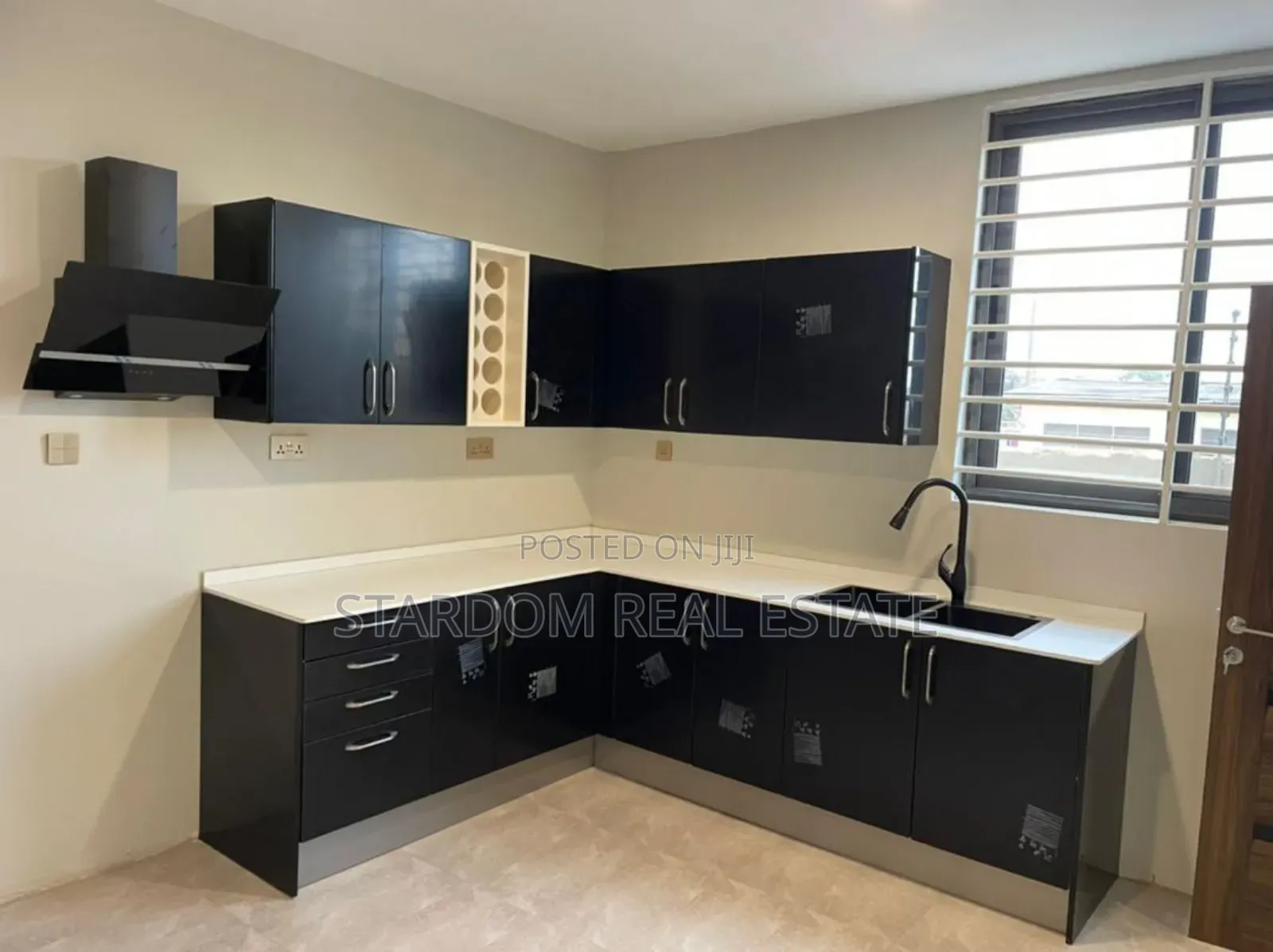 2bdrm Townhouse / Terrace in UPSA Area for rent