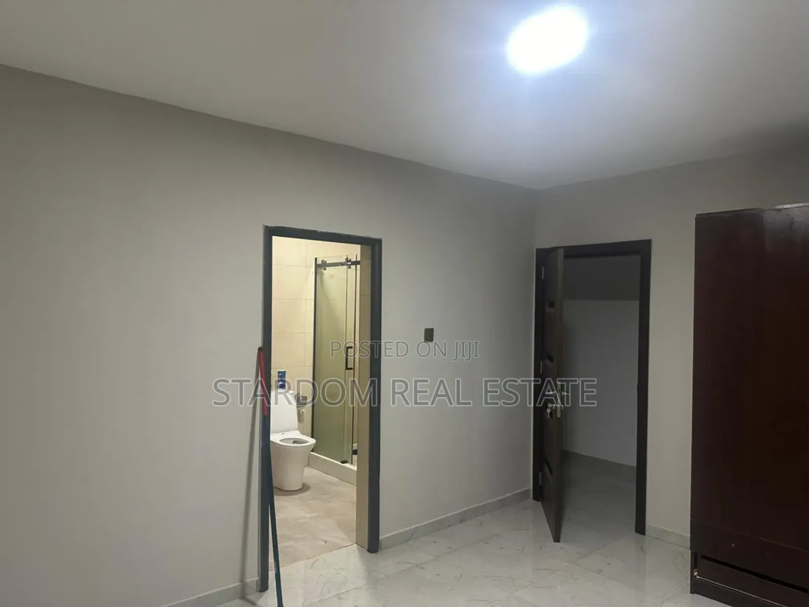 2bdrm Townhouse / Terrace in UPSA Area for rent