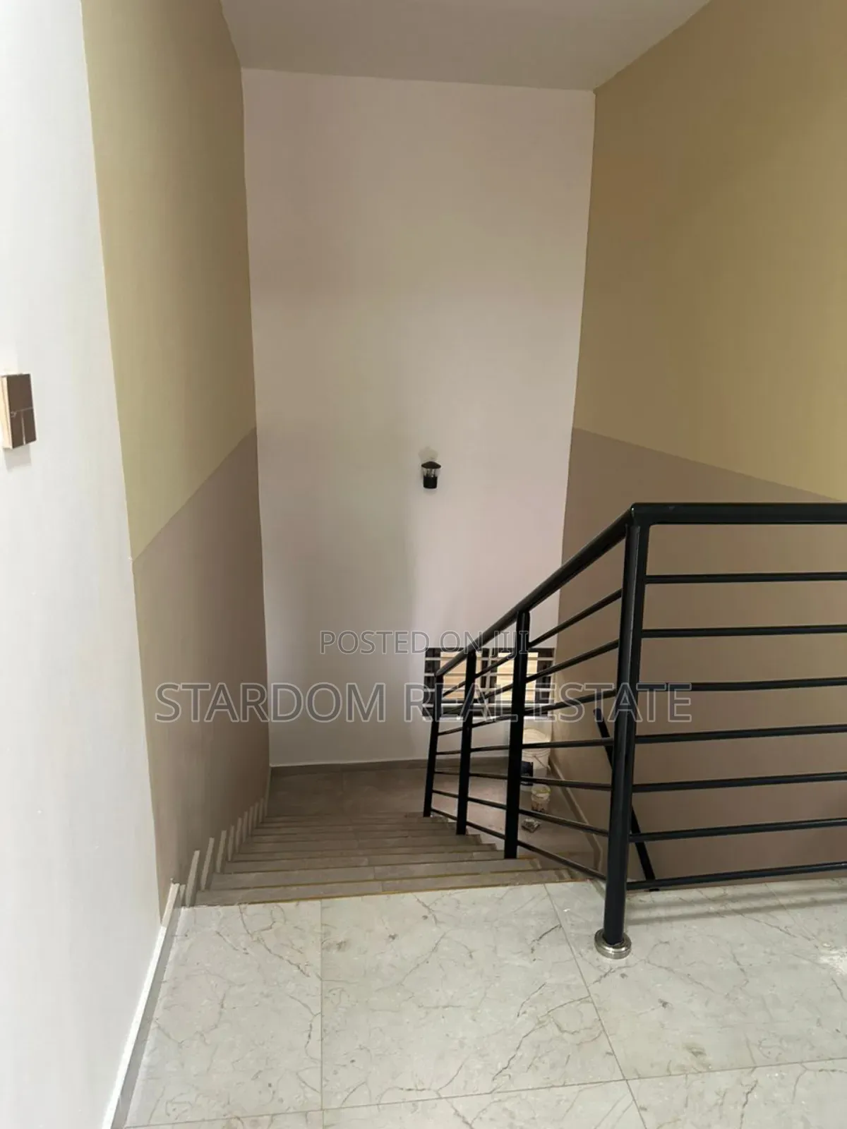 2bdrm Townhouse / Terrace in UPSA Area for rent