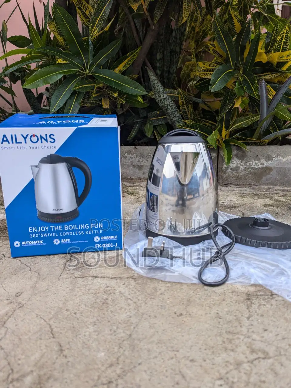 Ailyons Electric Kettle 1.8L 3PIN Plug High Quality