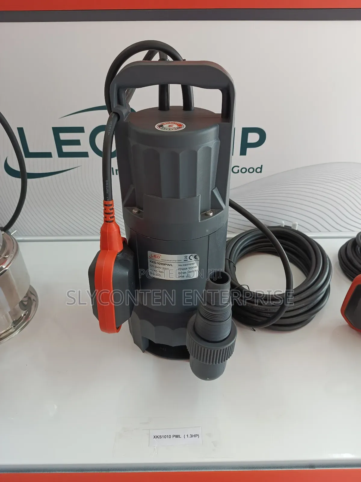 Leo 1.3hp Submersible Water Pump