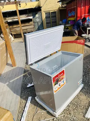 Fabulous Zara 300FL Single Door Electric Chest Freezer.