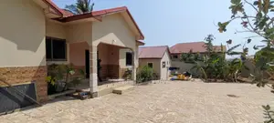 5bdrm House in Ampoma Estate, Frafraha for rent