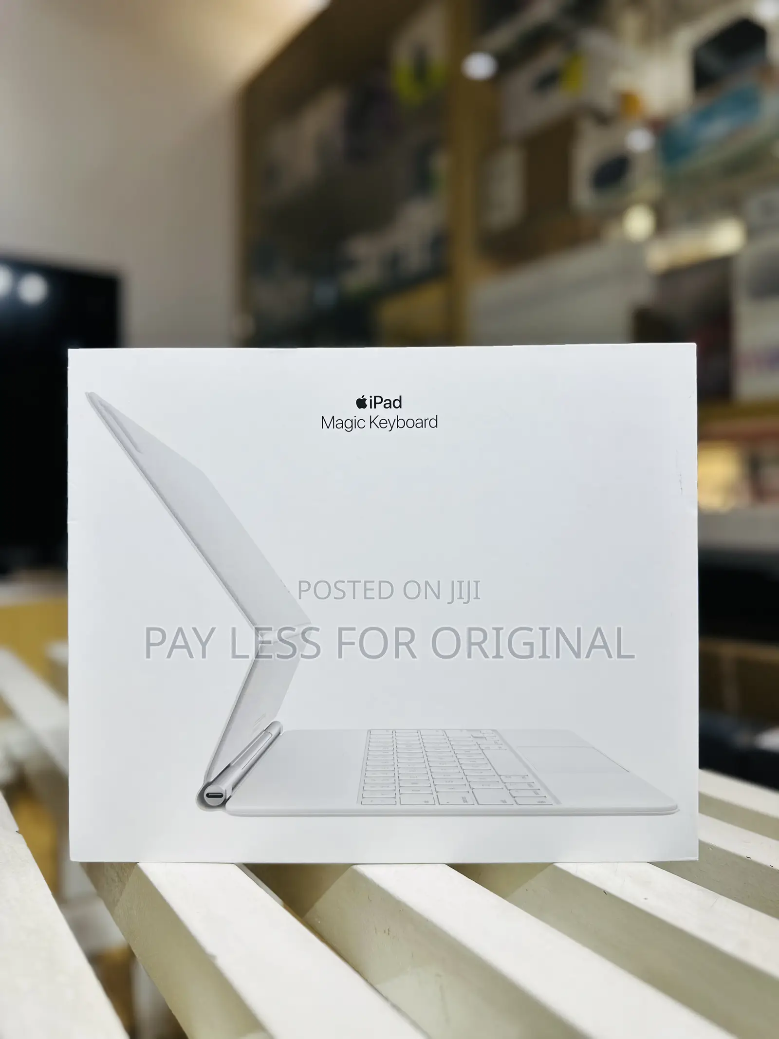 Magic Keyboard 12.9 Inches