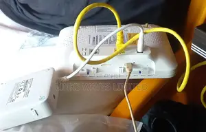 ZLT S50 Cat 6 Turbonet Router Outstanding Power Bank