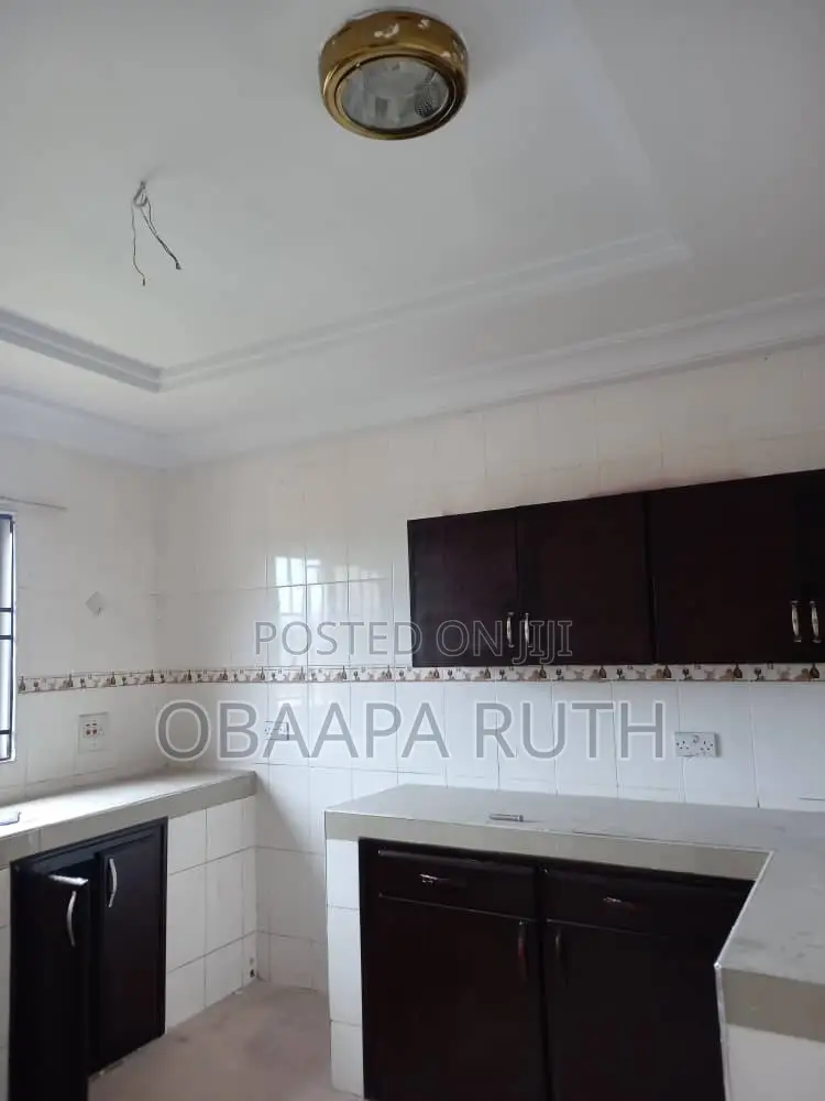 2bdrm Townhouse / Terrace in Adjiriganor for rent