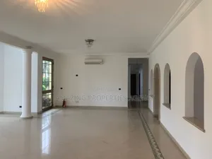 5bdrm House in Adjiriganor for rent