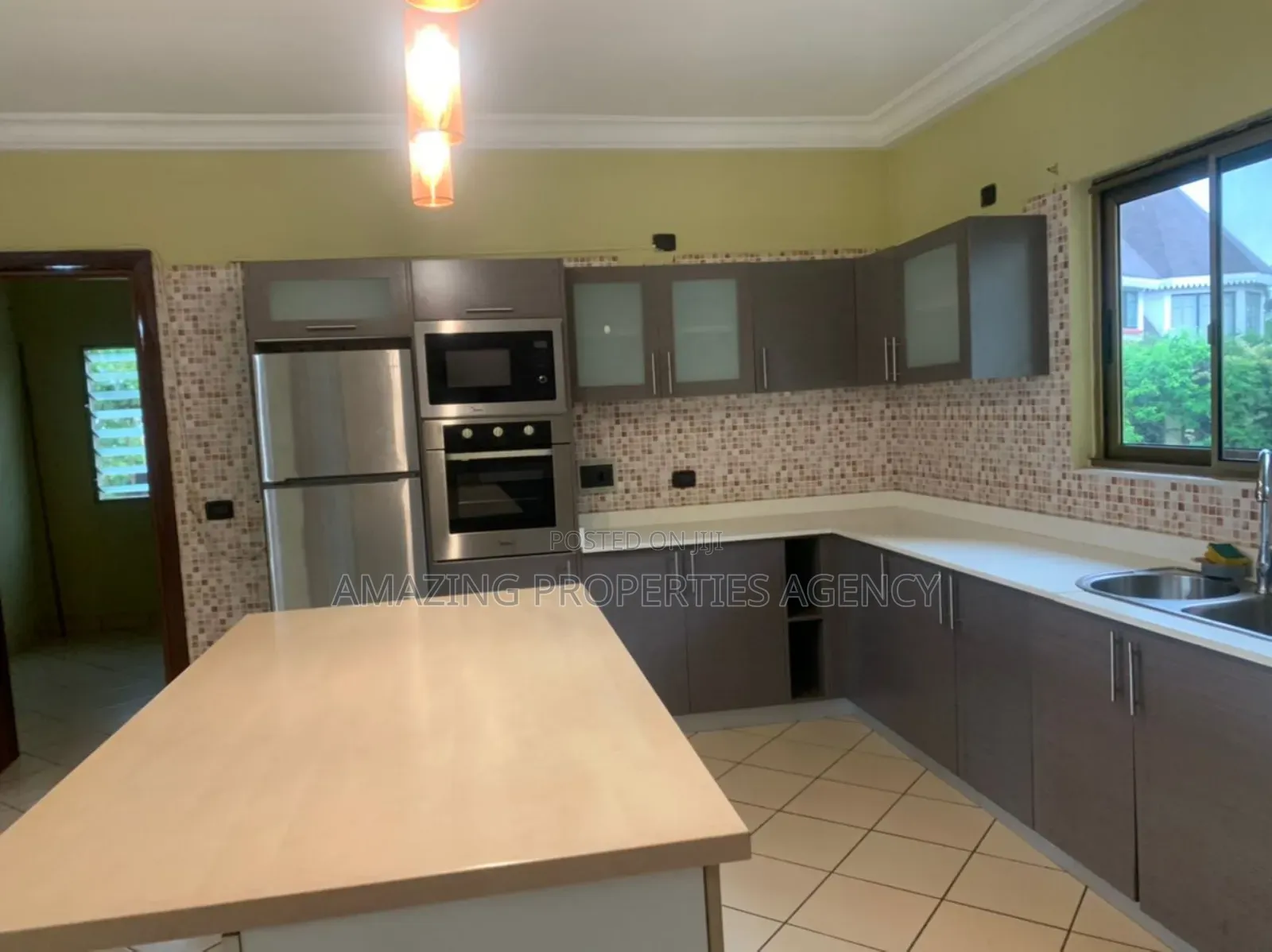 5bdrm House in Adjiriganor for rent