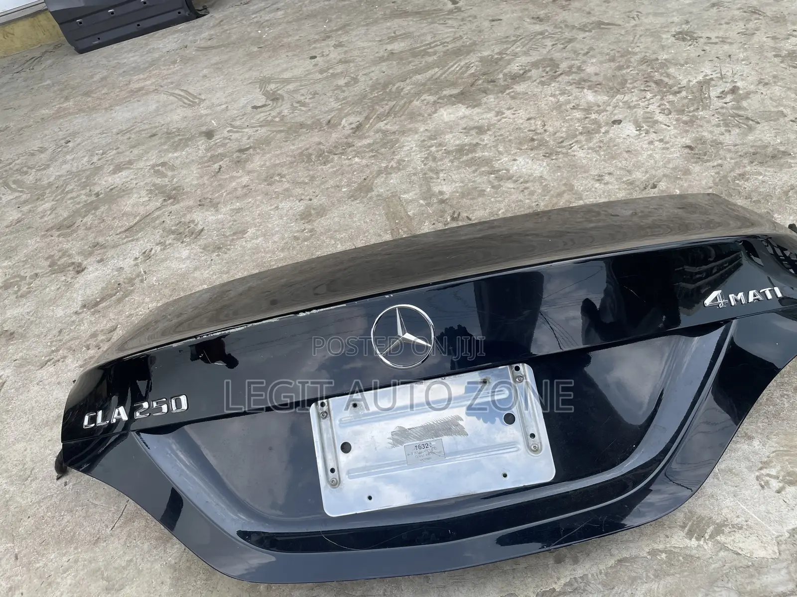 Mercedes Benz CLA 250 Boot