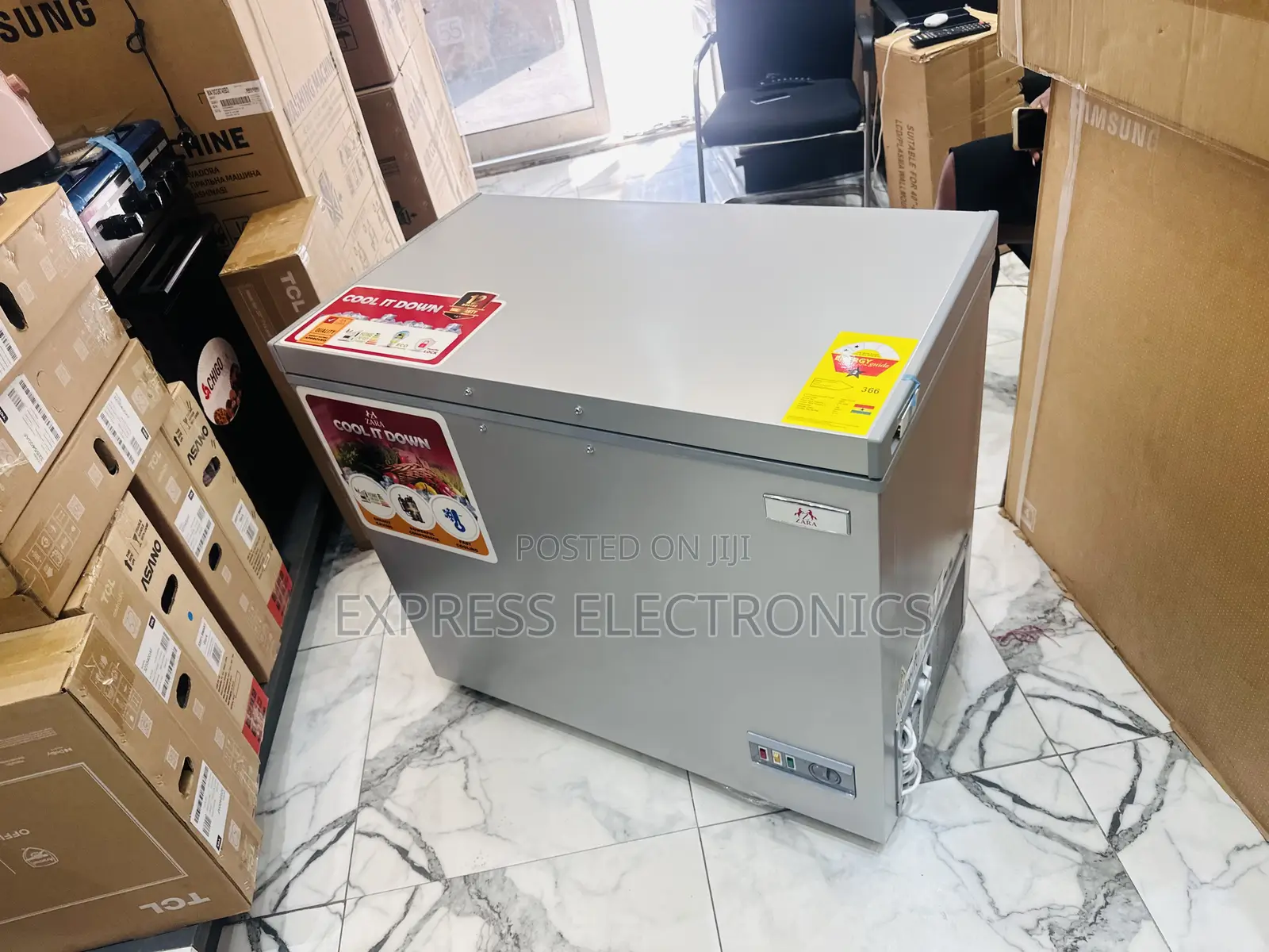 Outside Condenser Chest Freezer Single Door Zara-300fl.