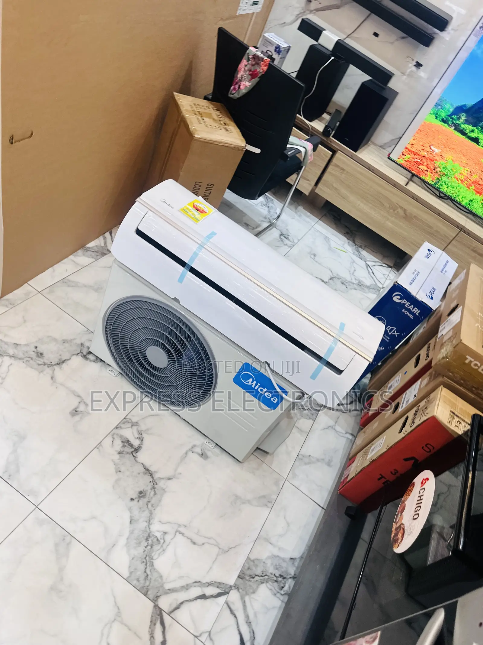Newly Sealed in Box Air Conditioner Midea 1.5hp Split R410