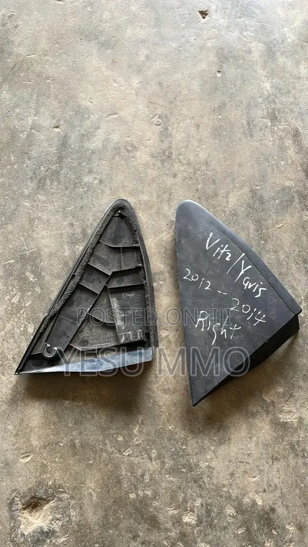 Toyota Yaris /Vitz 2012-2014 Mirror Pad