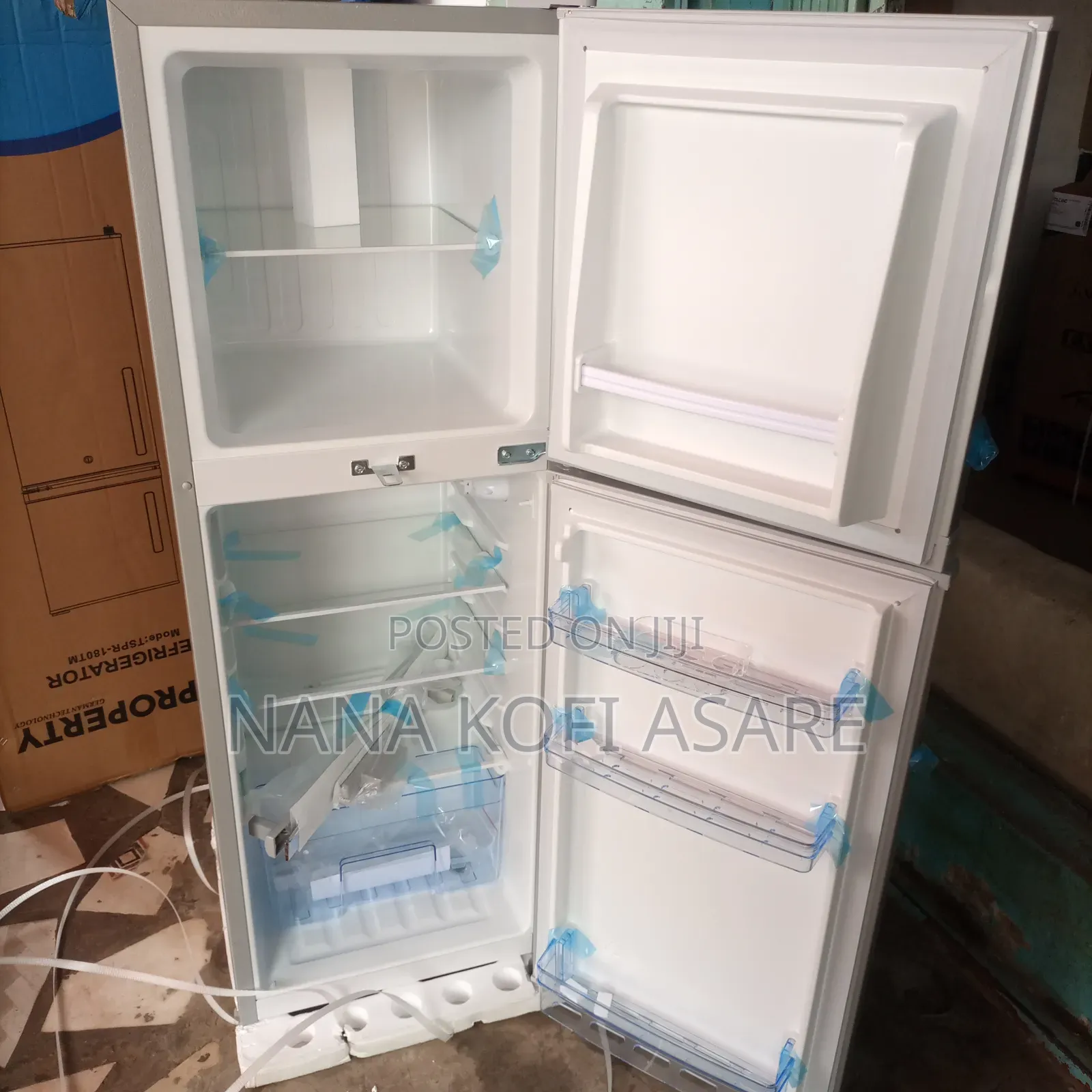 Property 138litres Top Freezer Refrigerator