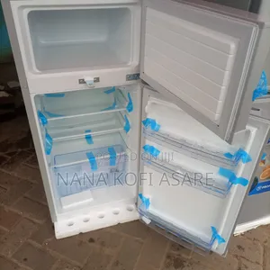 Property 95litres Top Mount Freezer Refrigerator