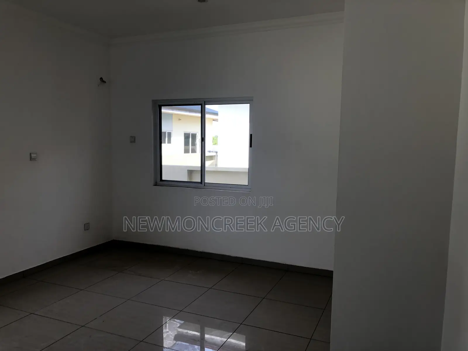 3bdrm Bungalow in Gated Est.Oyibi. for sale