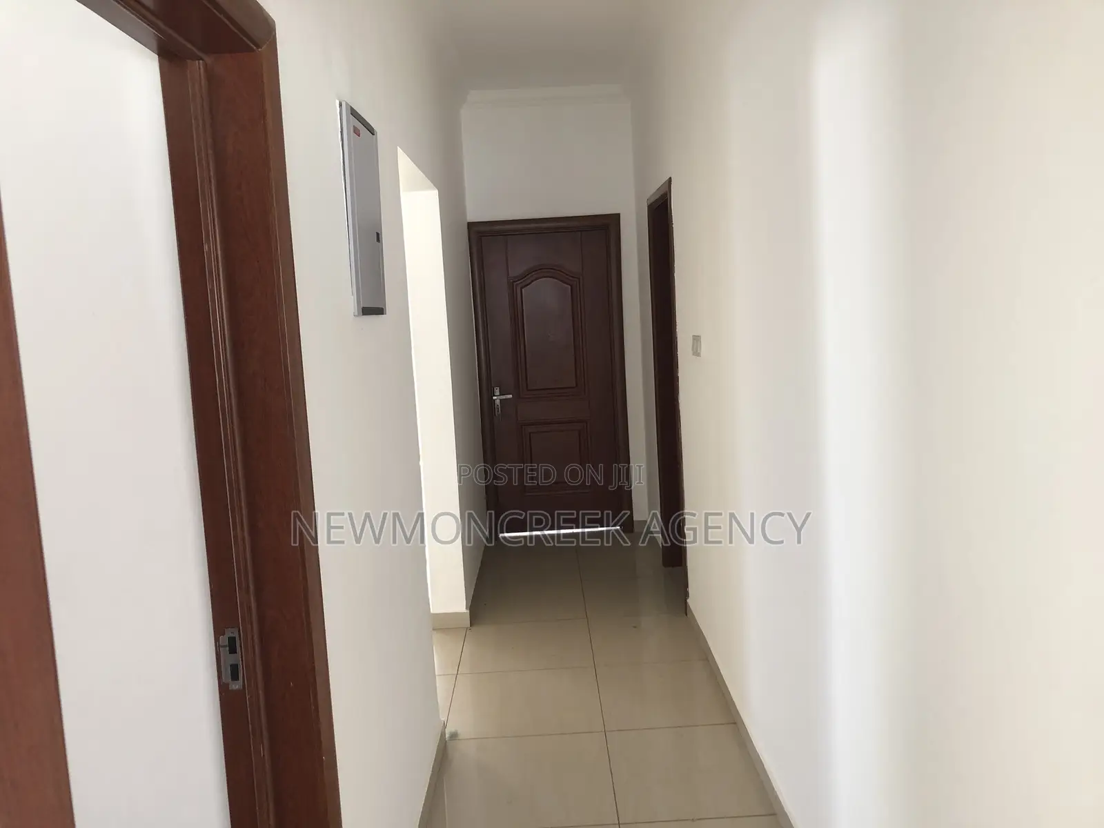 3bdrm Bungalow in Gated Est.Oyibi. for sale