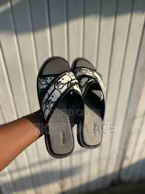 Quality Made Dior Slippers
