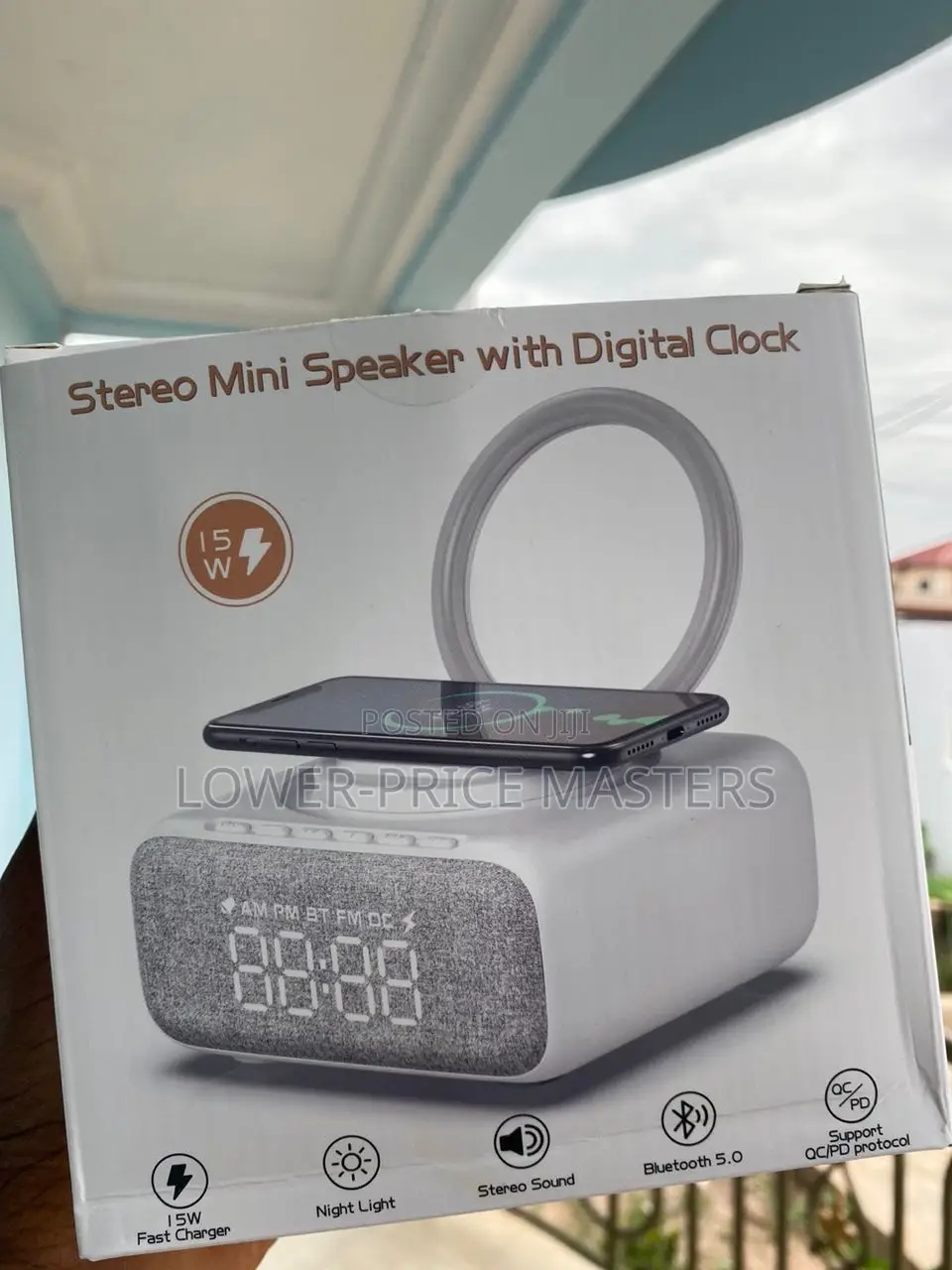 Wireless Stereo Speaker With Ringlight and 6 Extra Functions