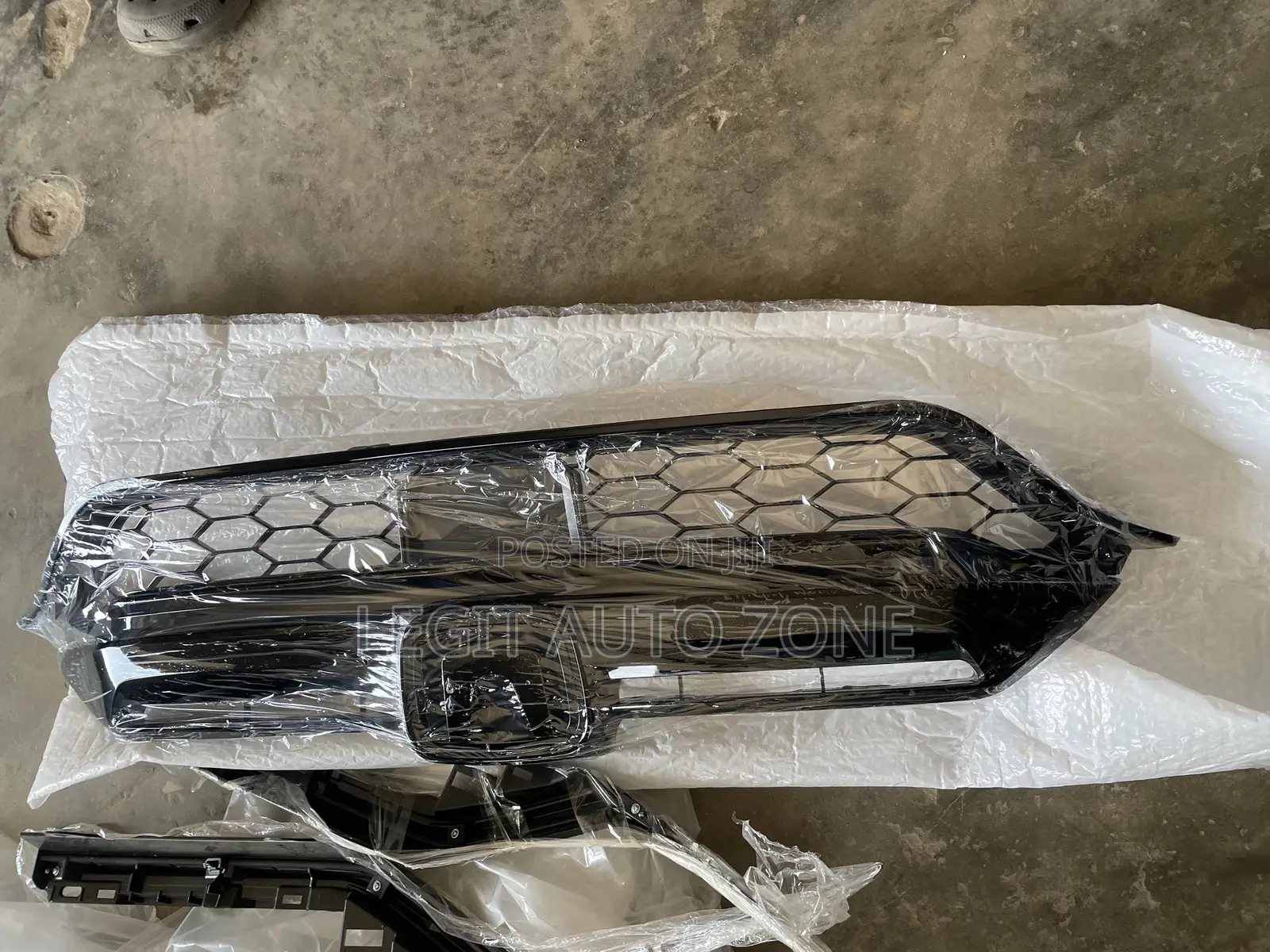 Honda CRV 2020,2021,2022 Front Grill/Shell