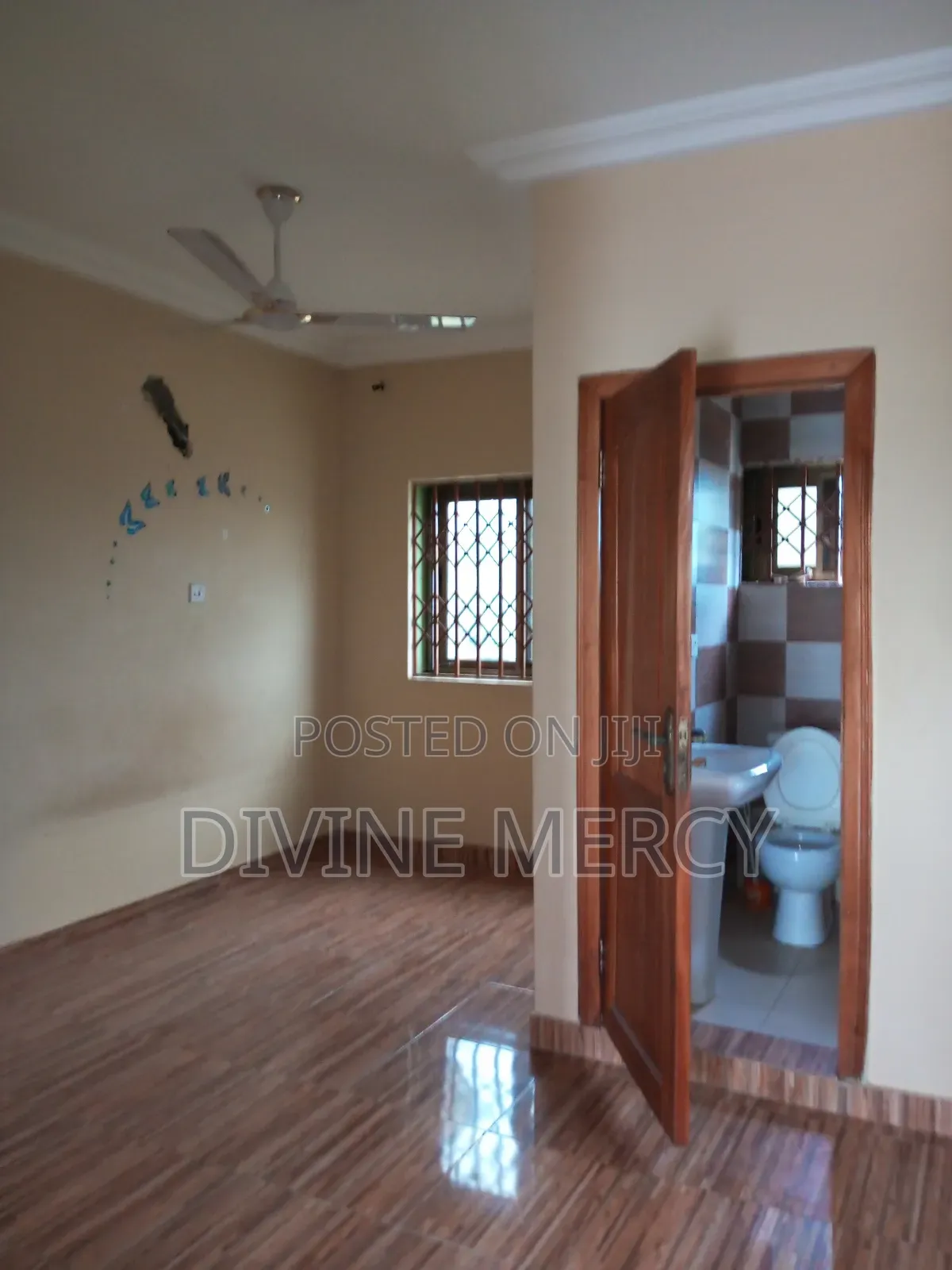 1bdrm Apartment in Adade, Awutu Senya East Municipal for rent