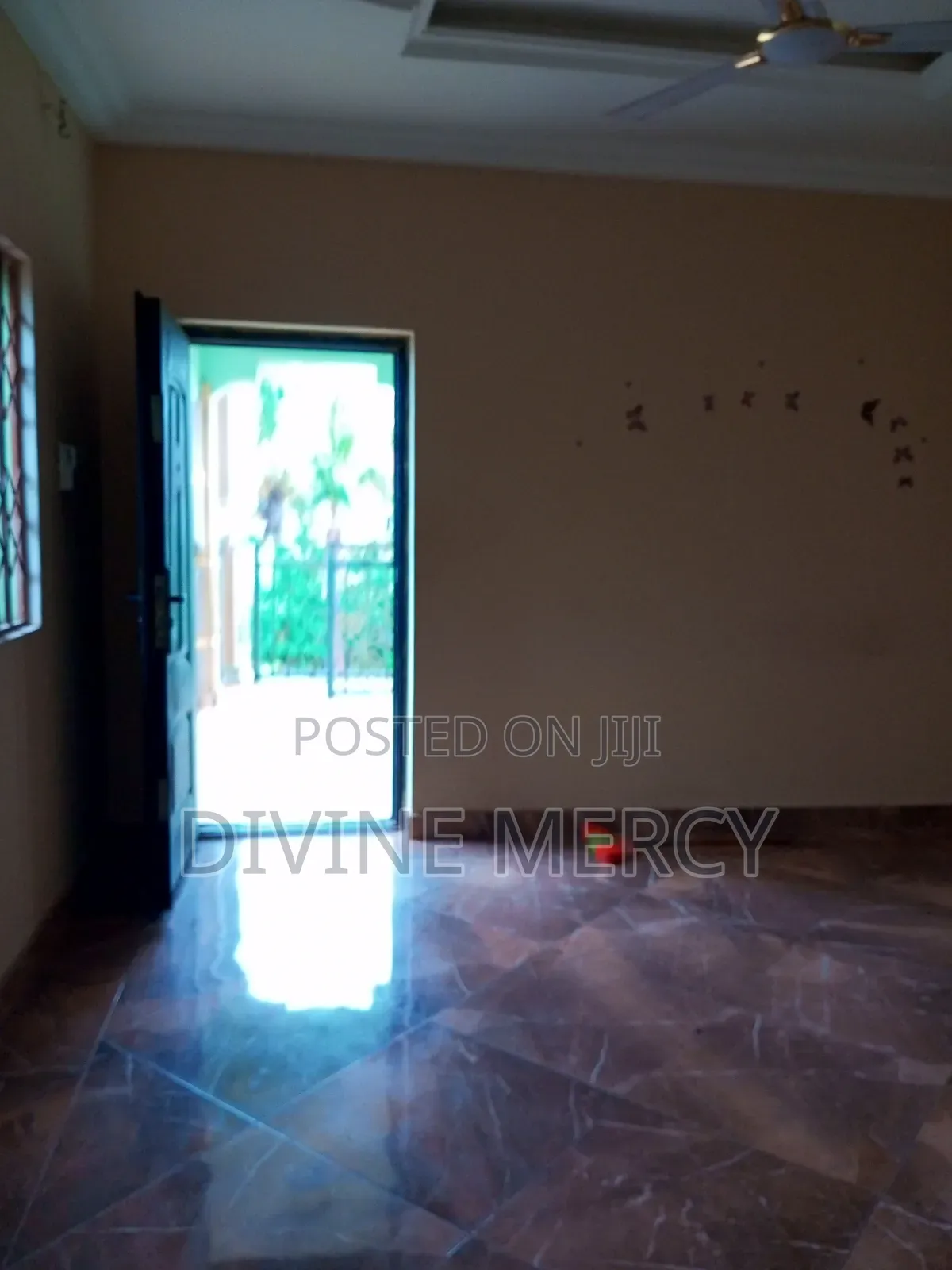 1bdrm Apartment in Adade, Awutu Senya East Municipal for rent