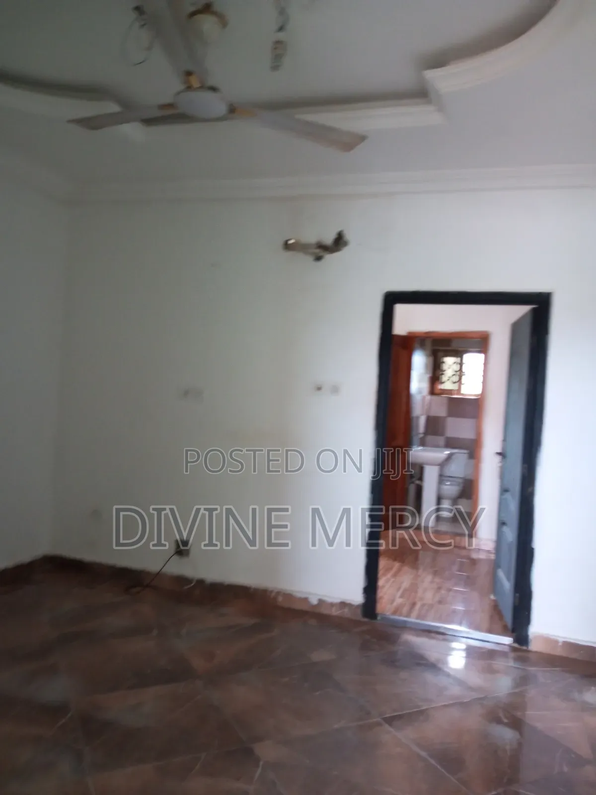 1bdrm Apartment in Adade, Awutu Senya East Municipal for rent
