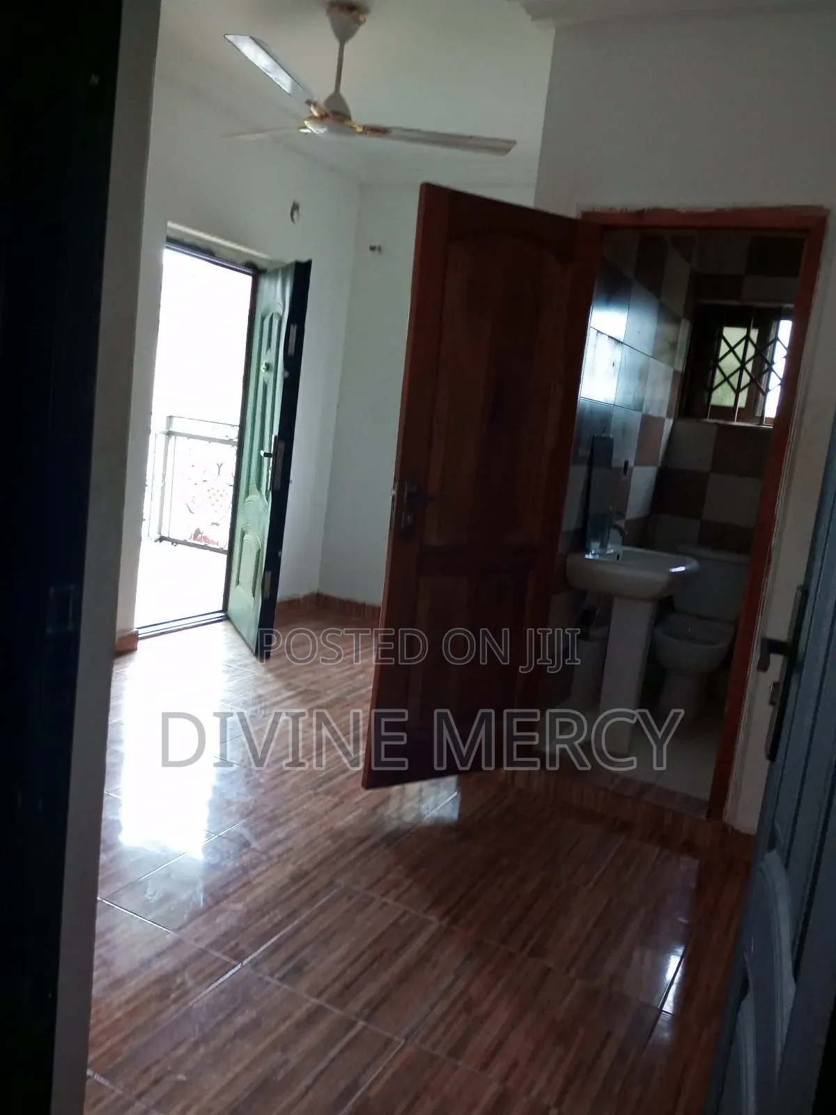 1bdrm Apartment in Adade, Awutu Senya East Municipal for rent