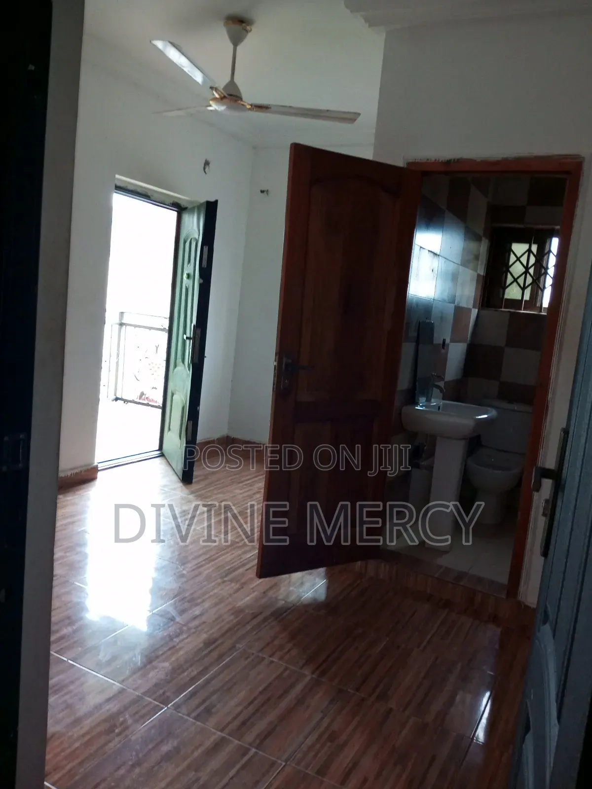 1bdrm Apartment in Adade, Awutu Senya East Municipal for rent